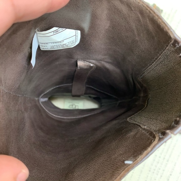 UGG Australia Amberlee Brown Leather Riding Boots - Picture 8 of 11